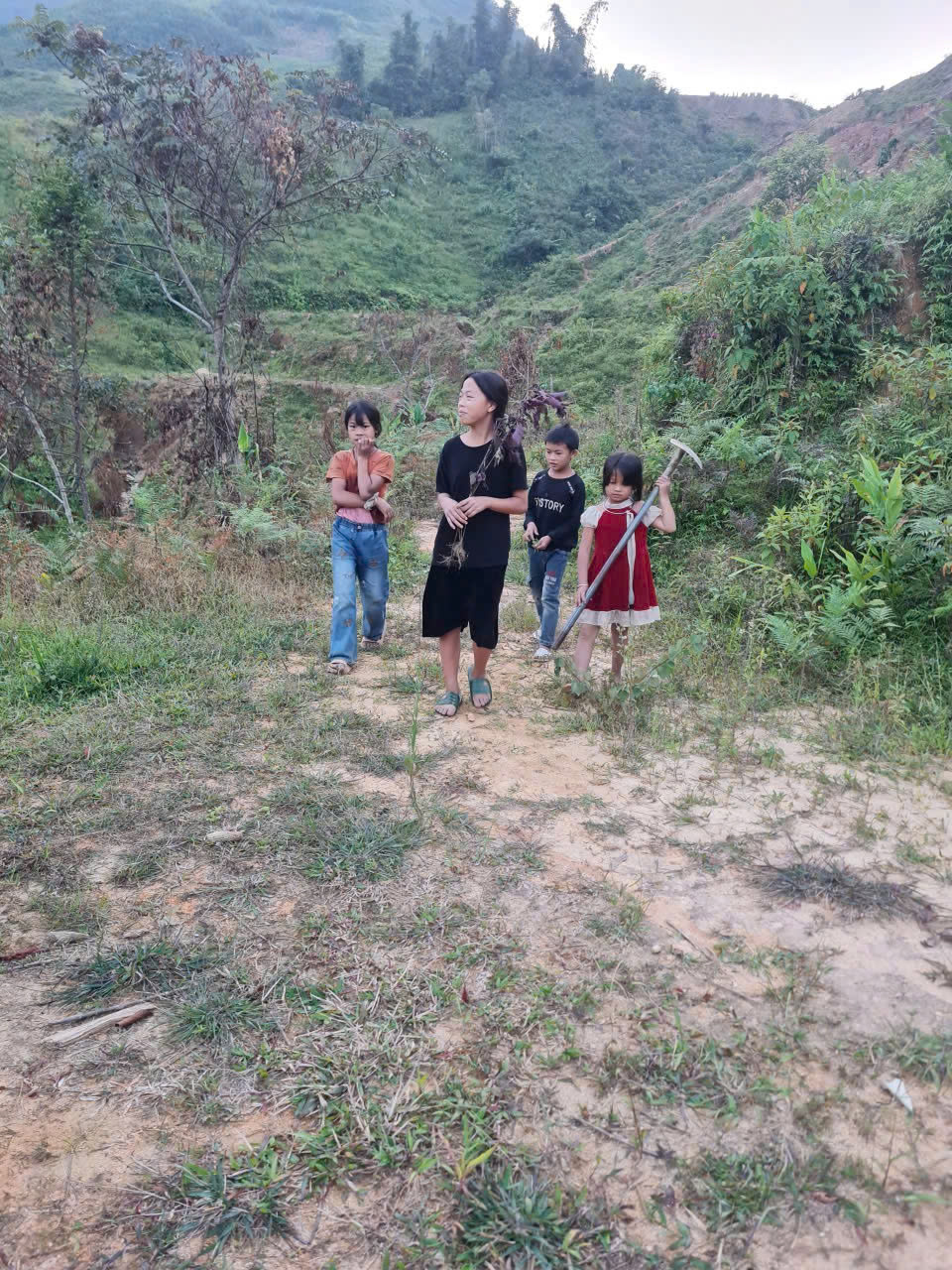 Em Châu Thị Si đi Bắc Ninh về